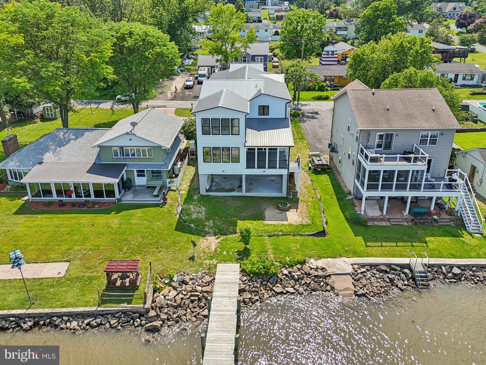 PERRYVILLE - Residential