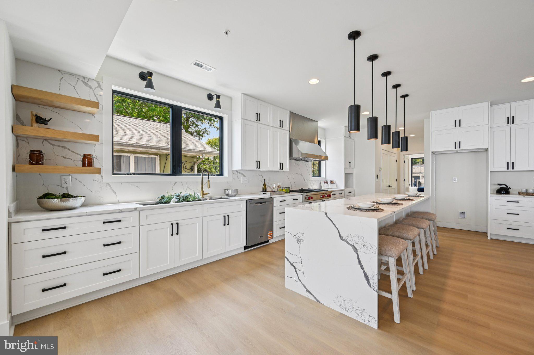 PERRYVILLE - Residential