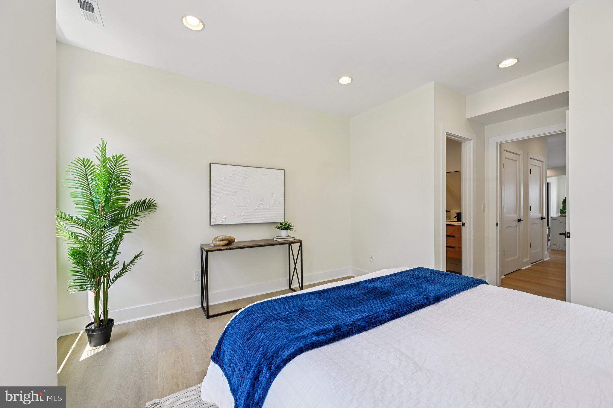 PERRYVILLE - Residential