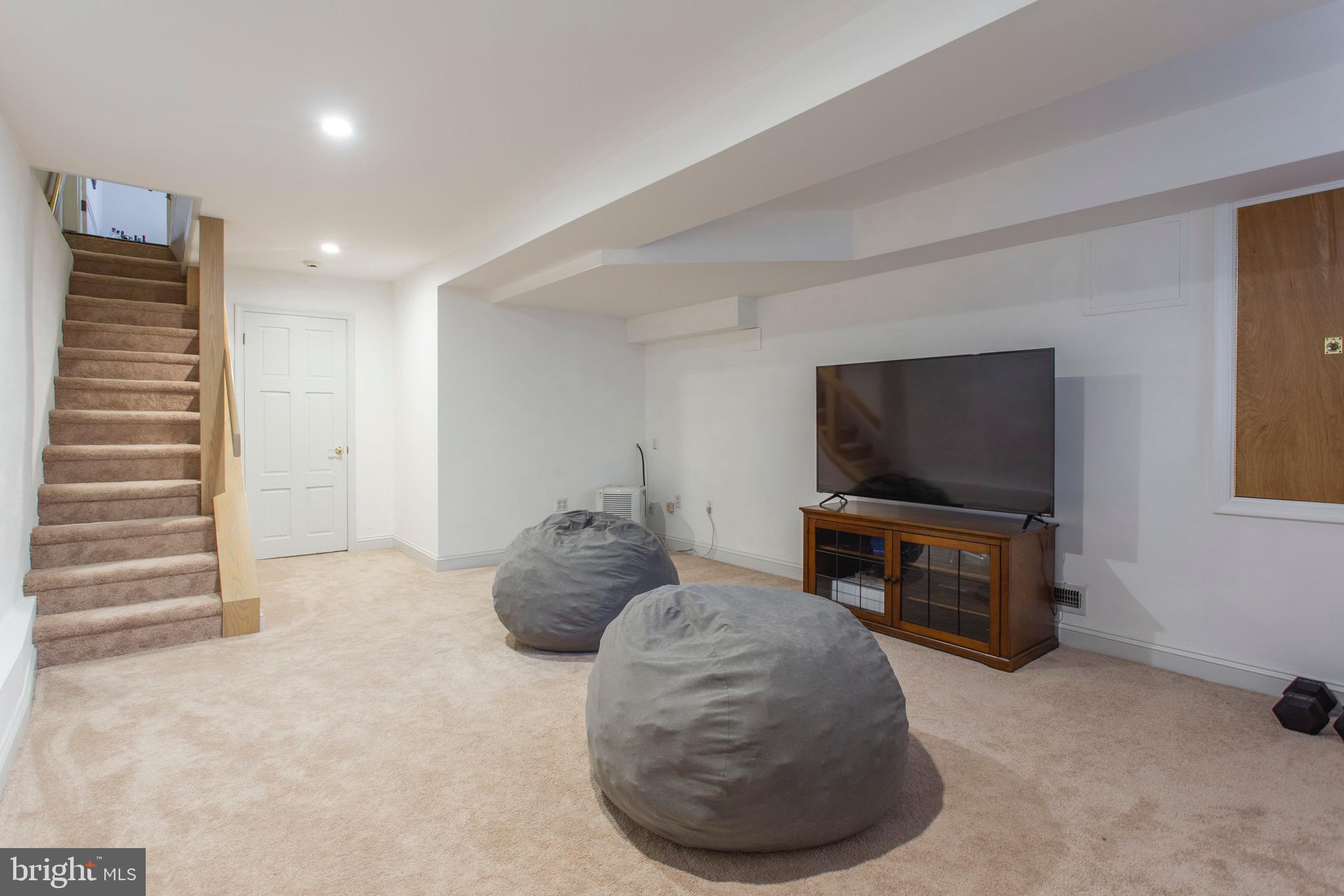 SPRING GARDEN - Residential