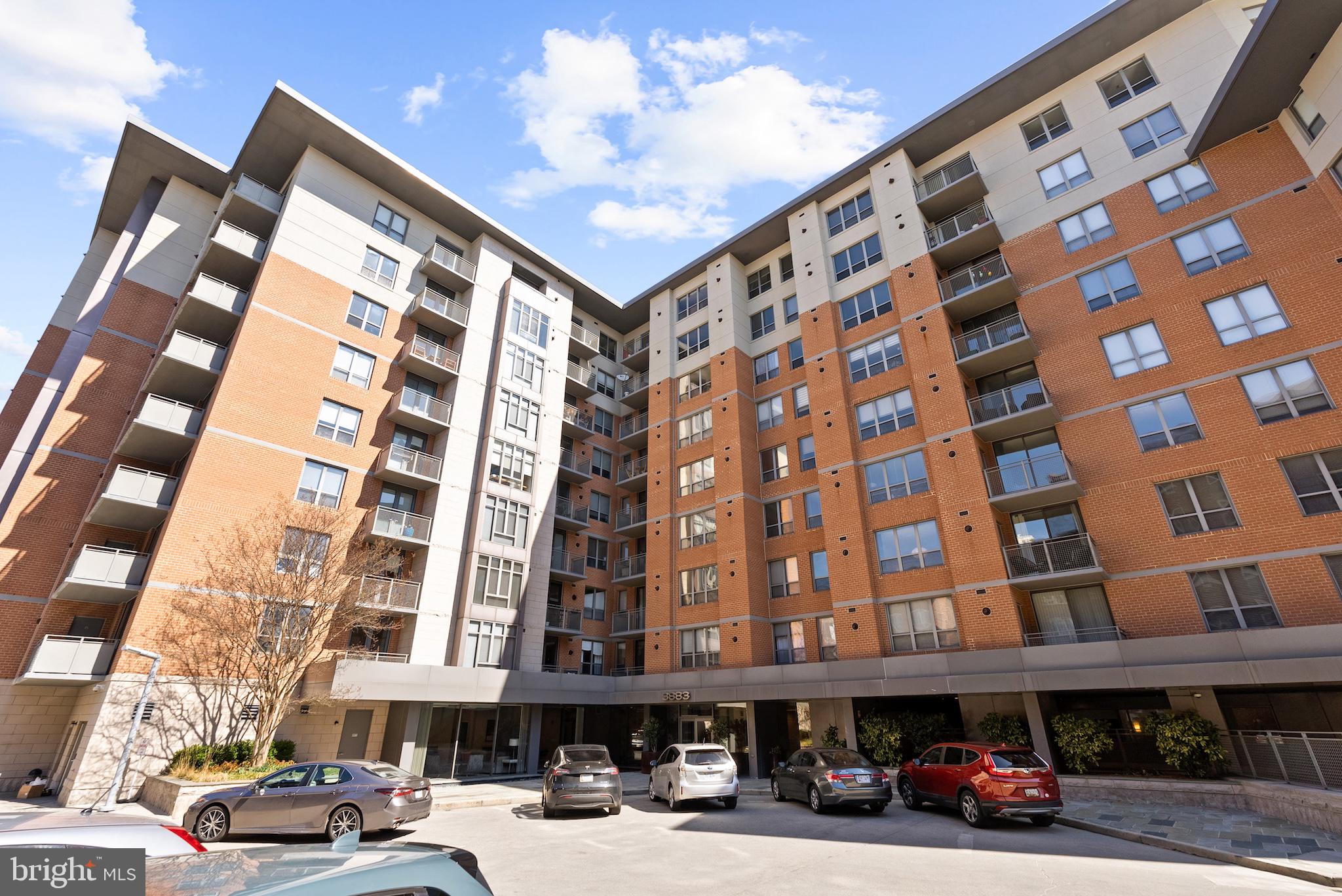 3883 CONNECTICUT AVENUE NW 303