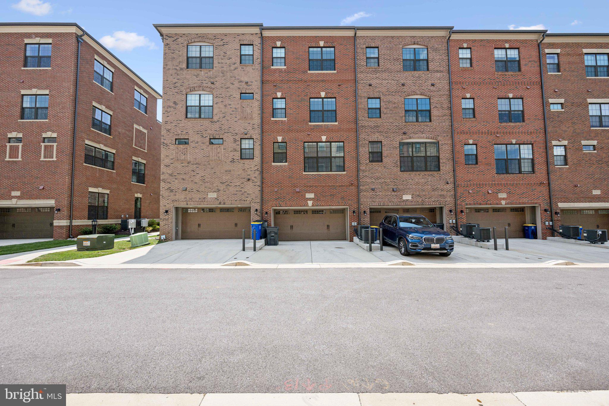 POTOMAC OVERLOOK AT NATIONAL HARBOR - Residential