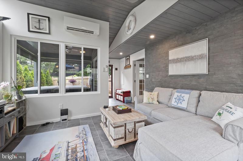 STONECREST NORTH - Residential