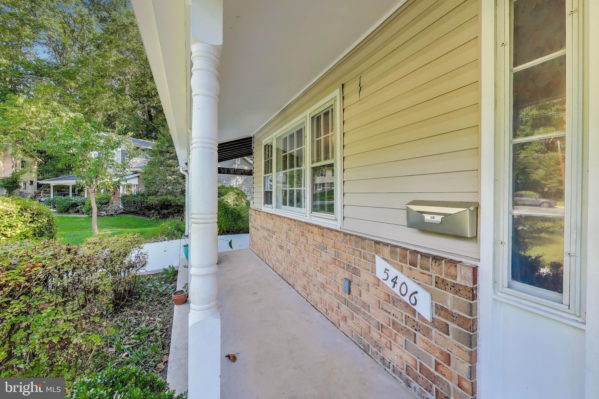 ROCK CREEK MANOR - Residential Lease