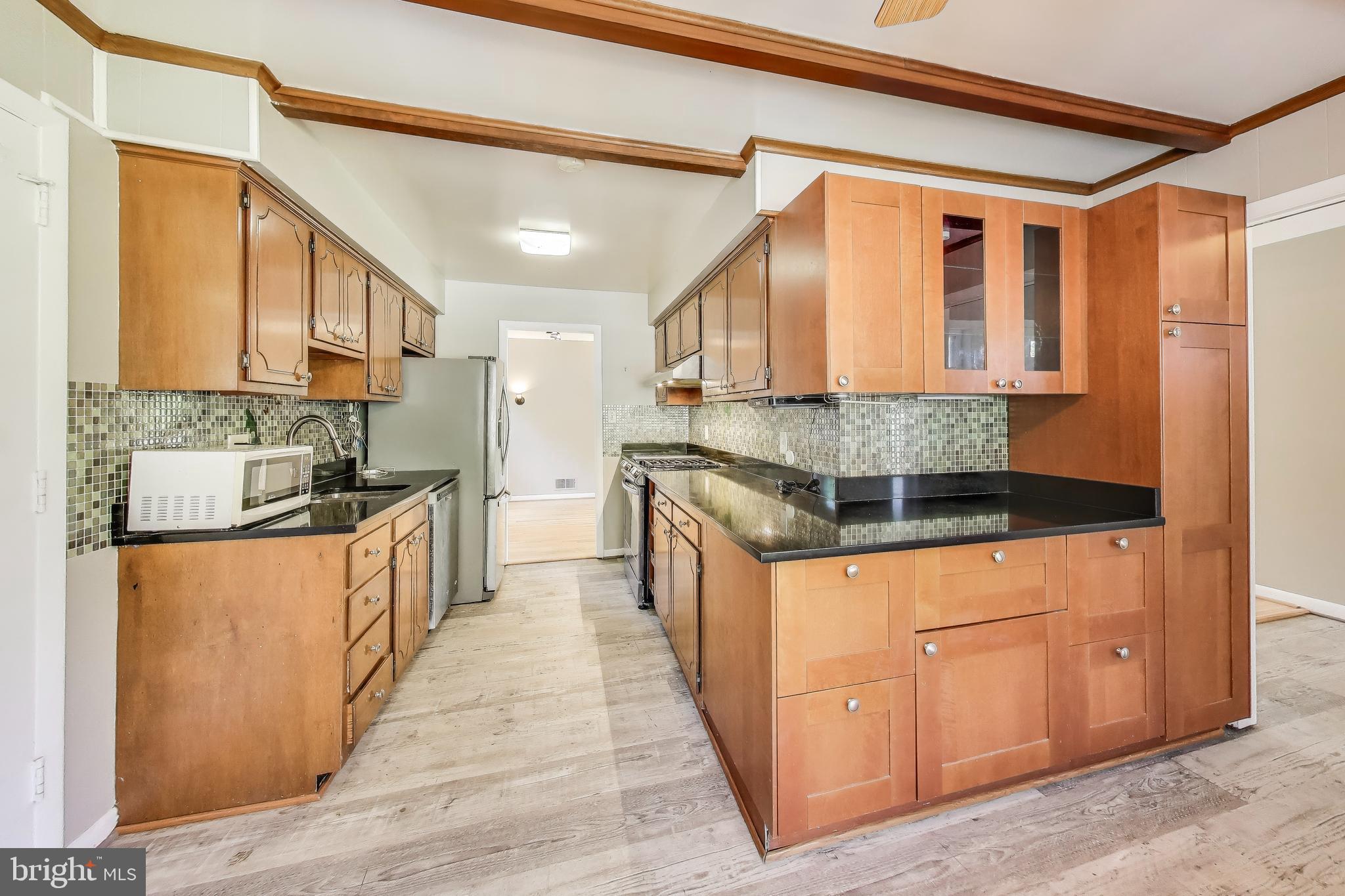 ROCK CREEK MANOR - Residential Lease