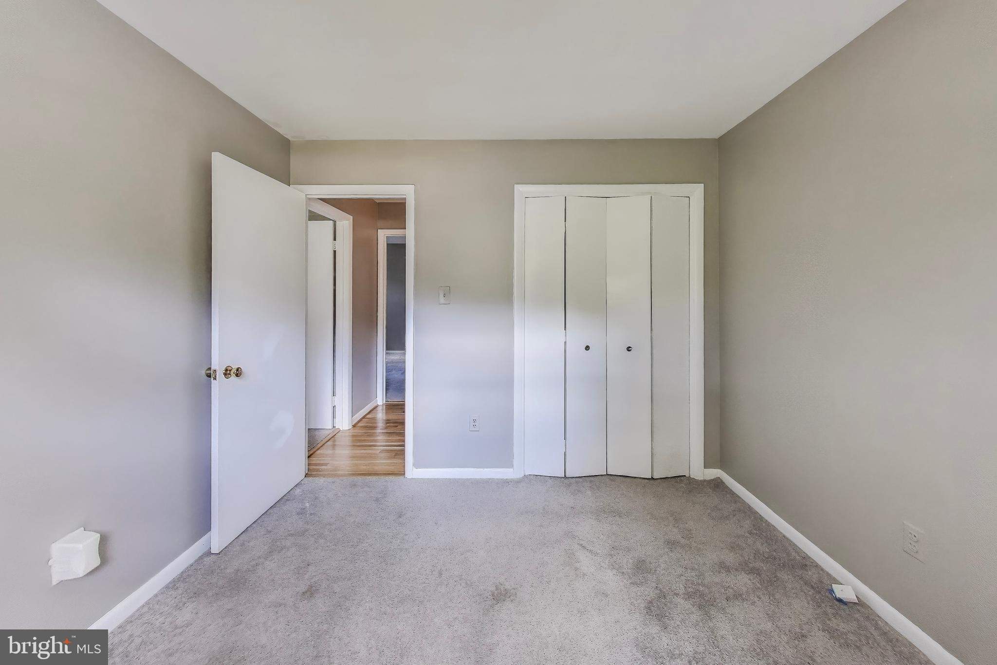 ROCK CREEK MANOR - Residential Lease