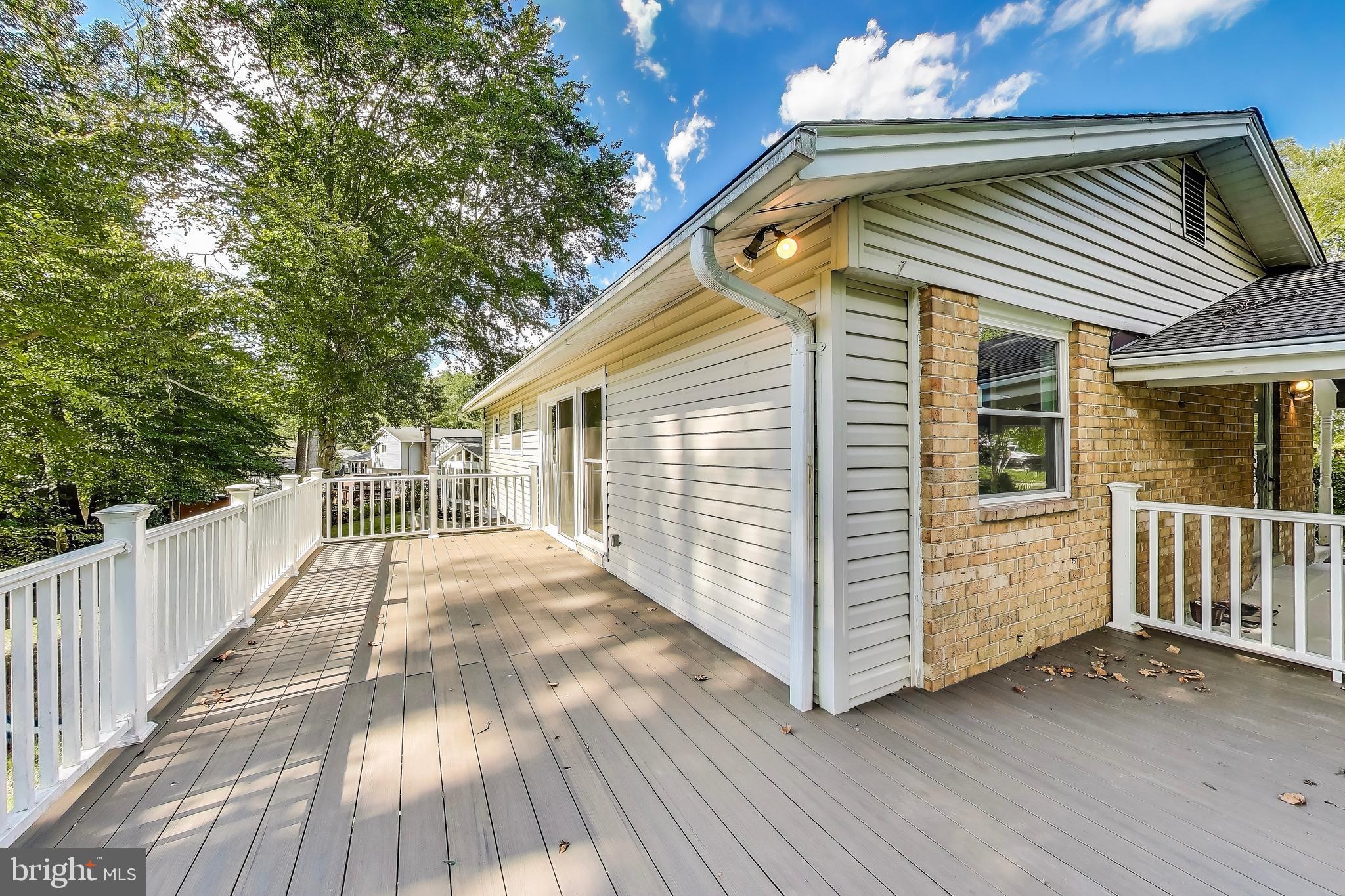 ROCK CREEK MANOR - Residential Lease