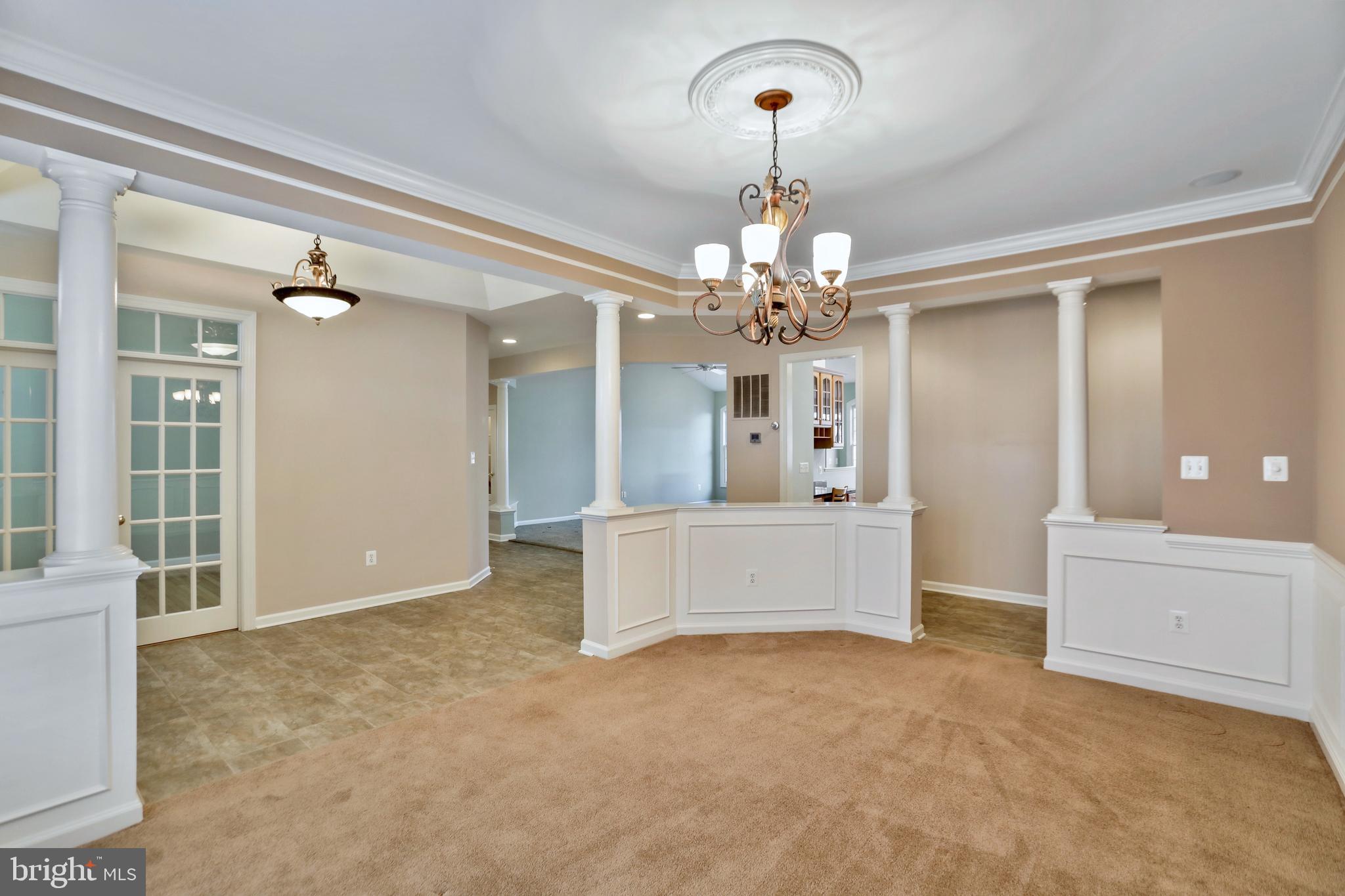 FOREST MANOR - Residential