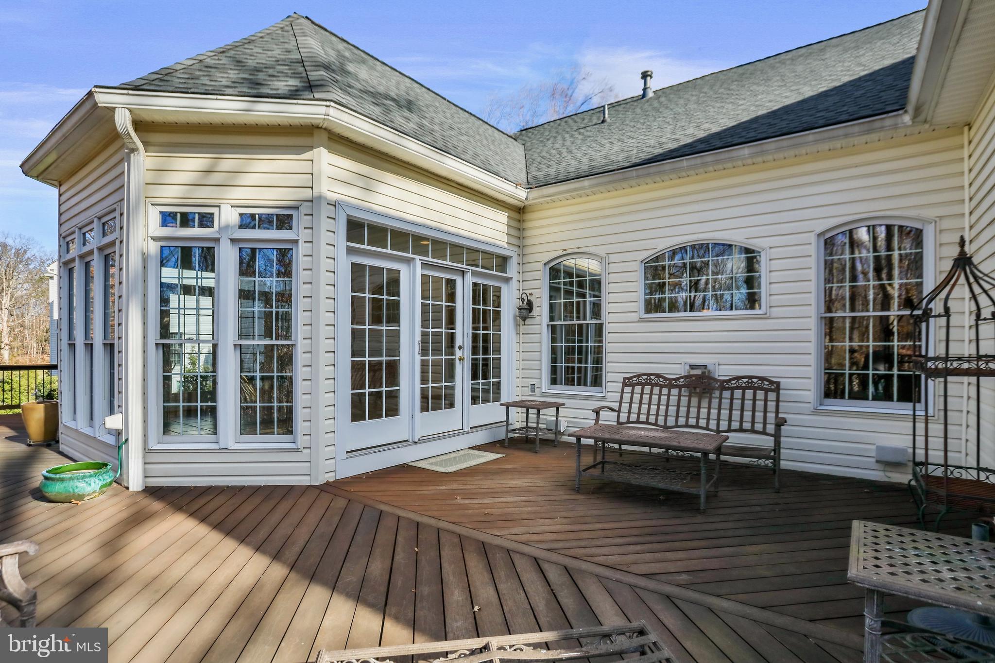 FOREST MANOR - Residential