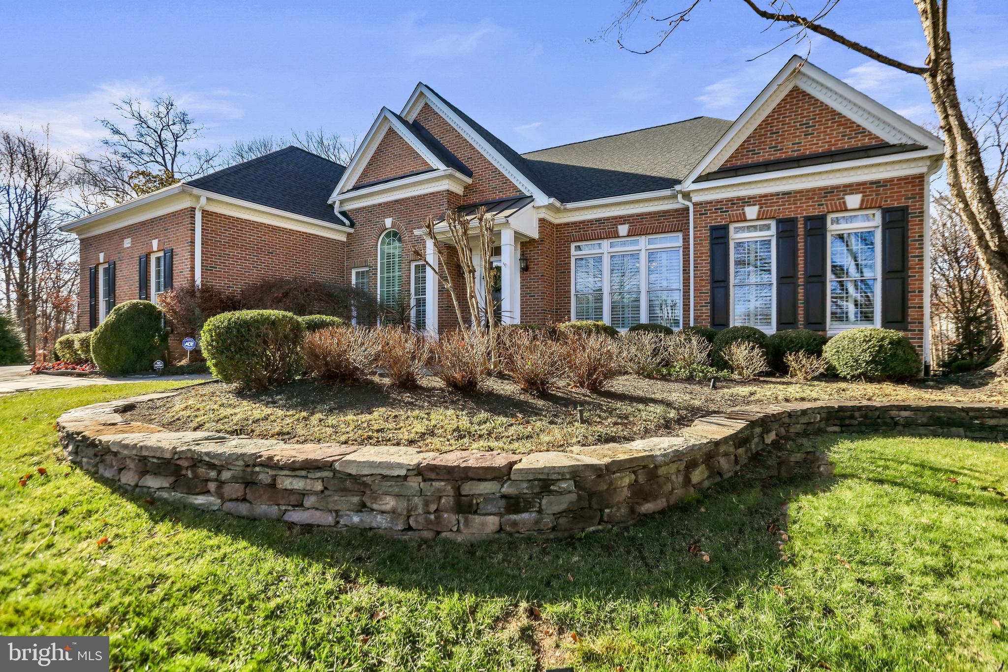 FOREST MANOR - Residential