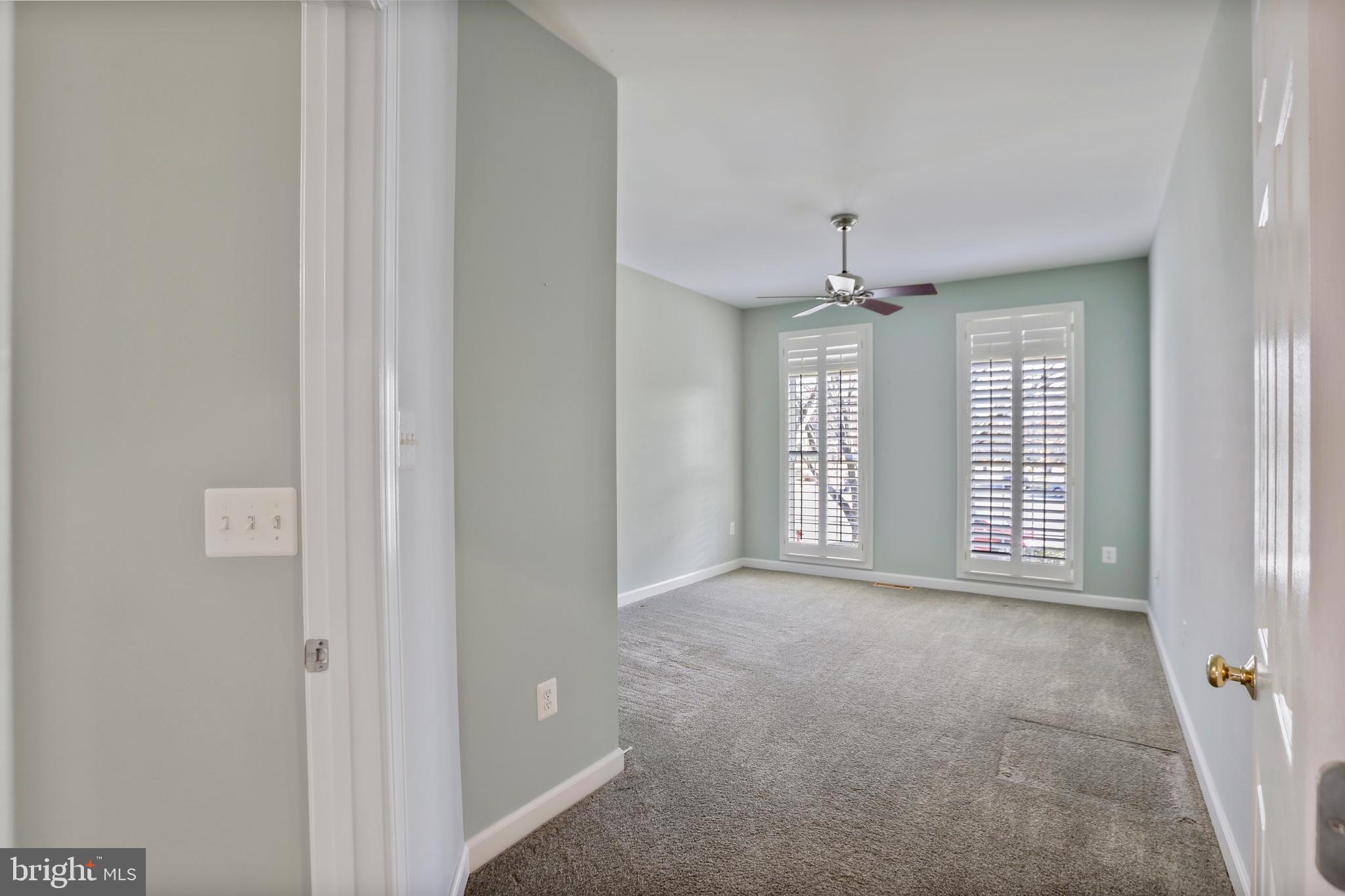 FOREST MANOR - Residential