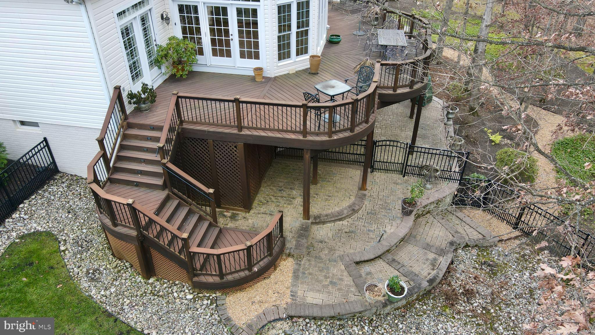 FOREST MANOR - Residential