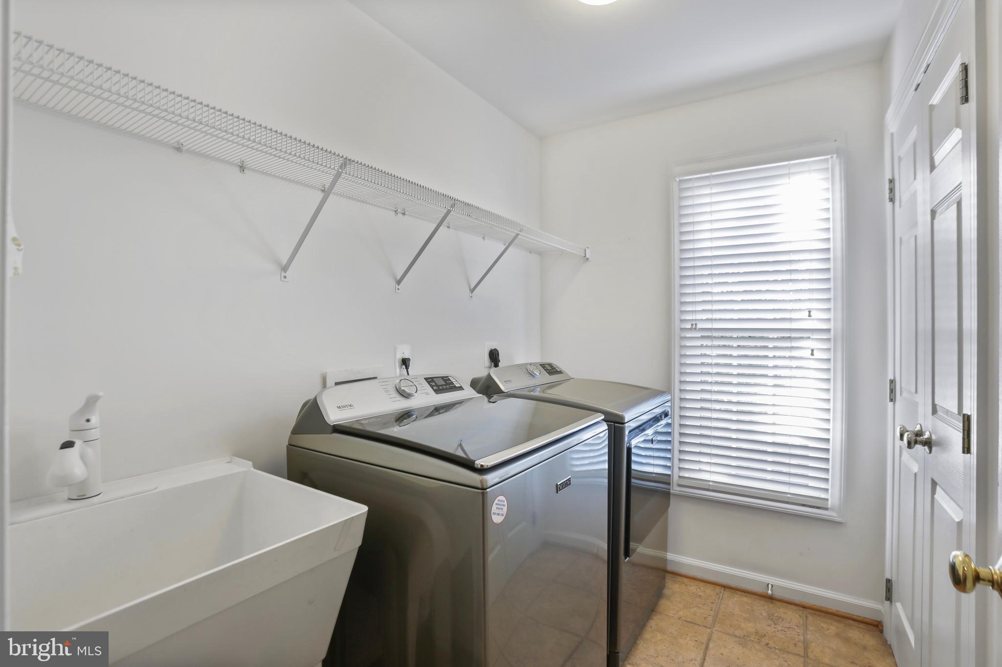 FOREST MANOR - Residential