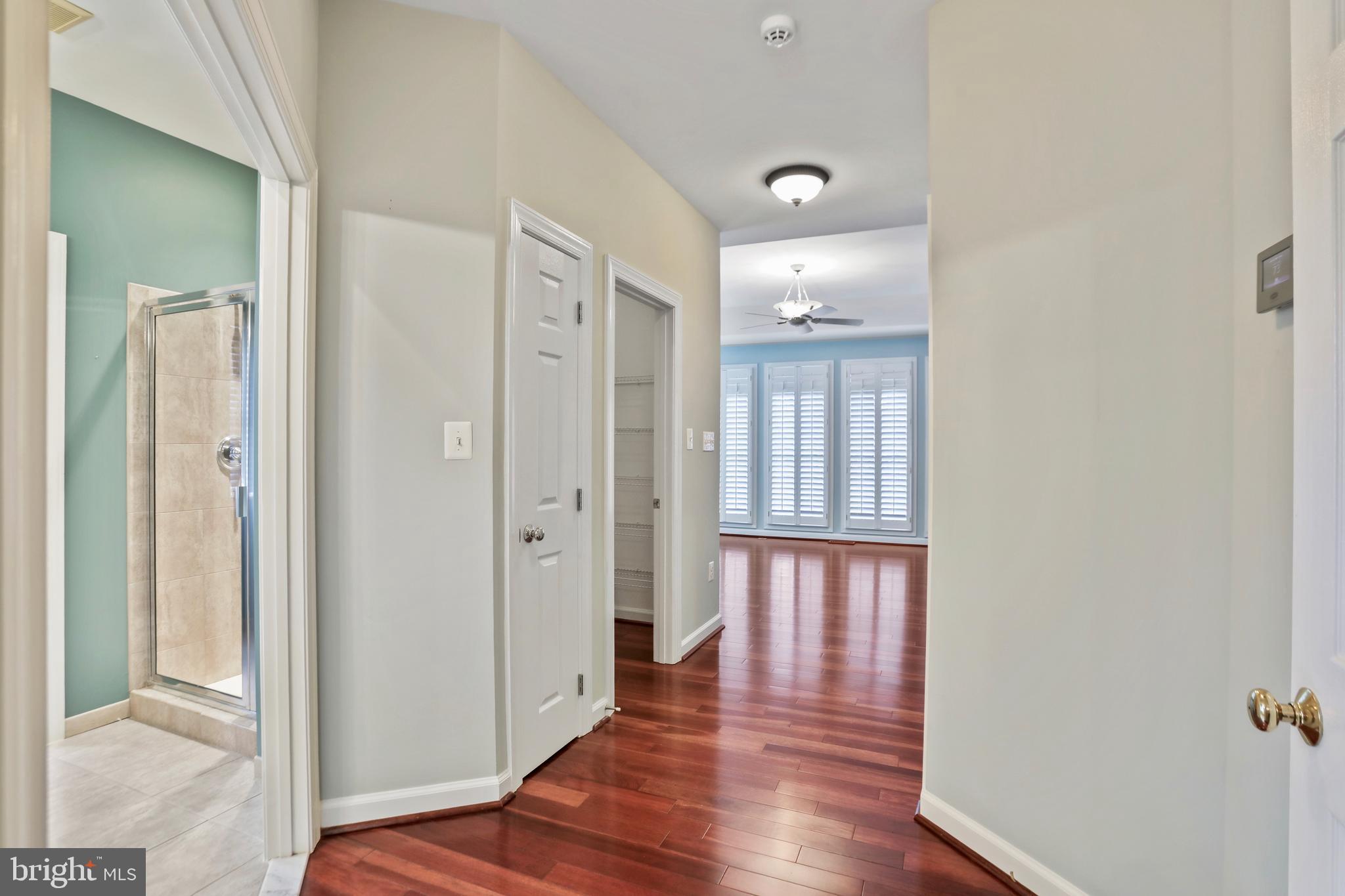 FOREST MANOR - Residential