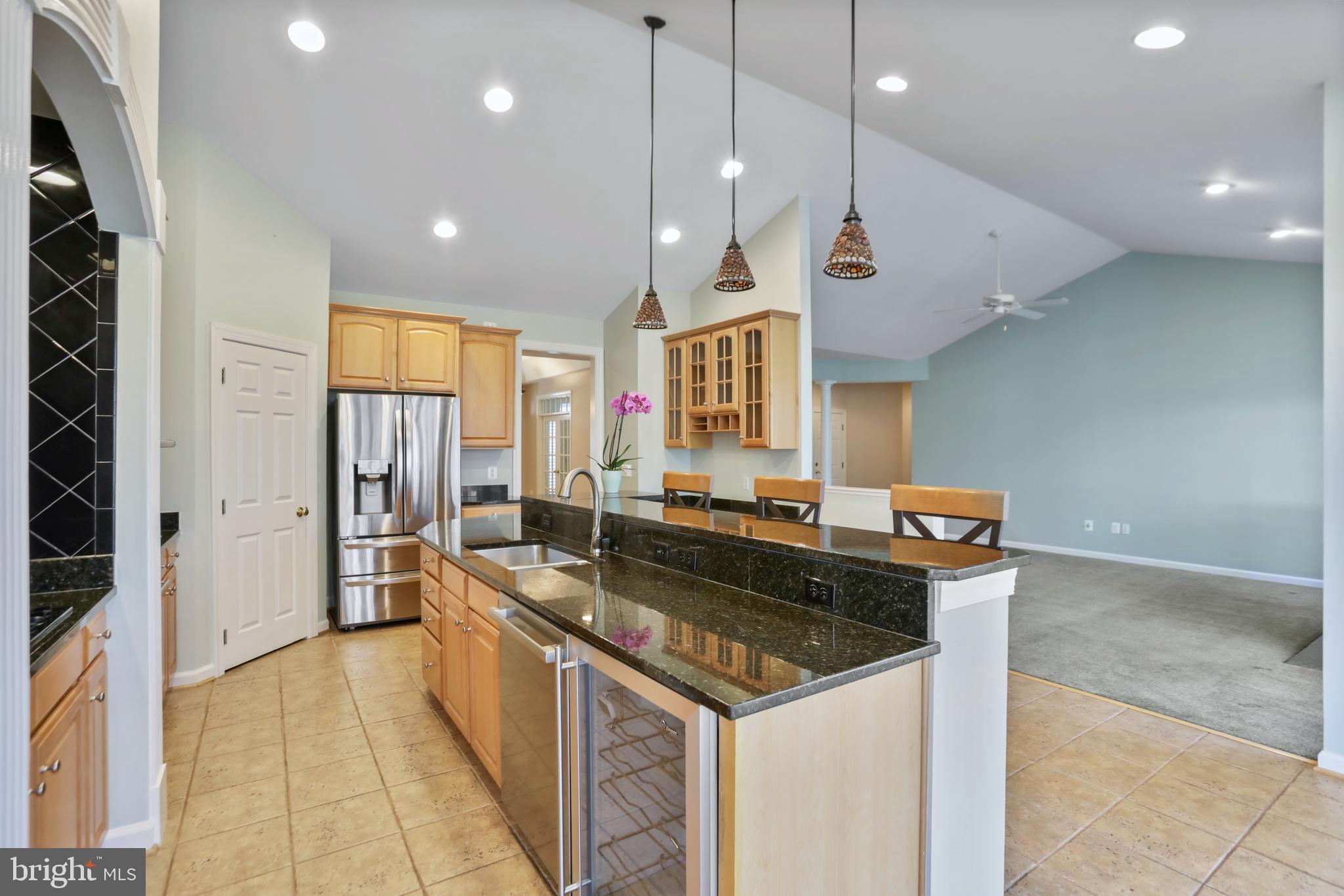 FOREST MANOR - Residential