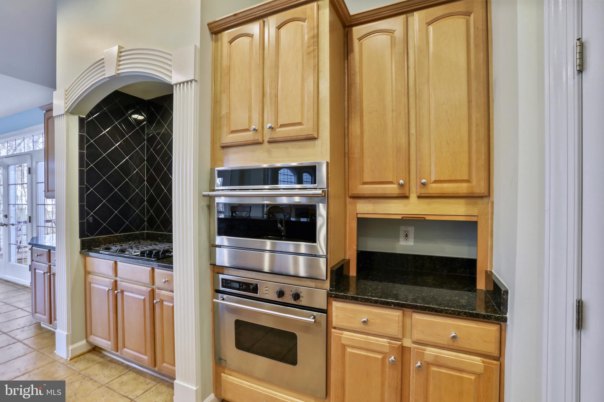 FOREST MANOR - Residential