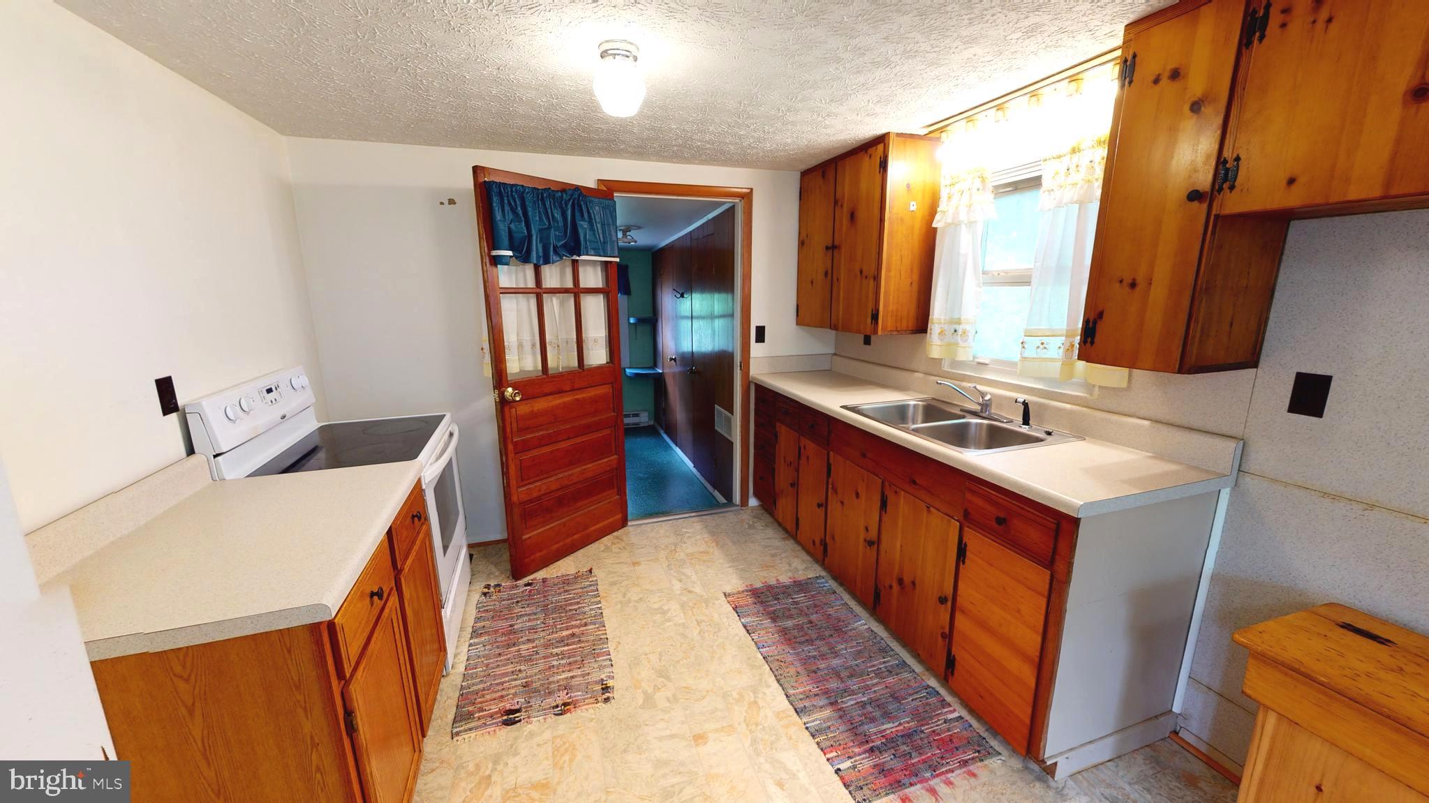 NONE UNRESTRICTED - Residential