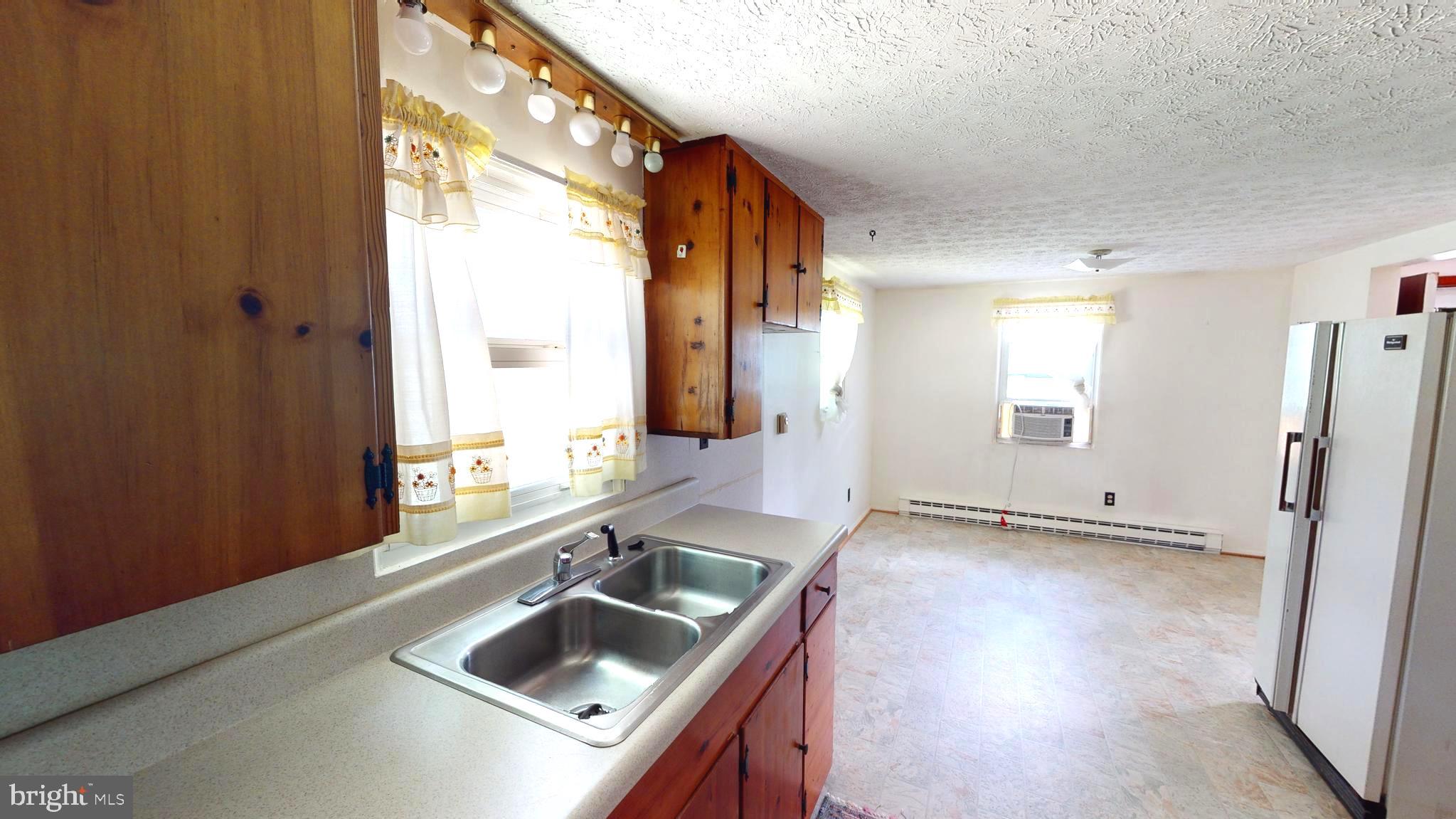 NONE UNRESTRICTED - Residential