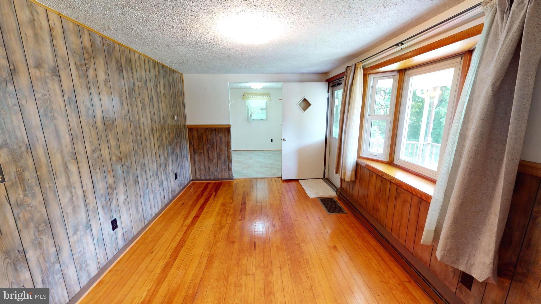 NONE UNRESTRICTED - Residential