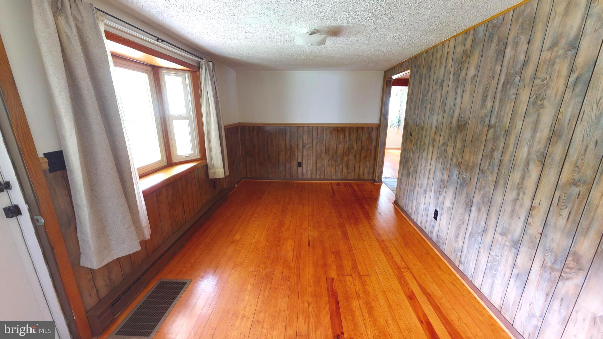 NONE UNRESTRICTED - Residential