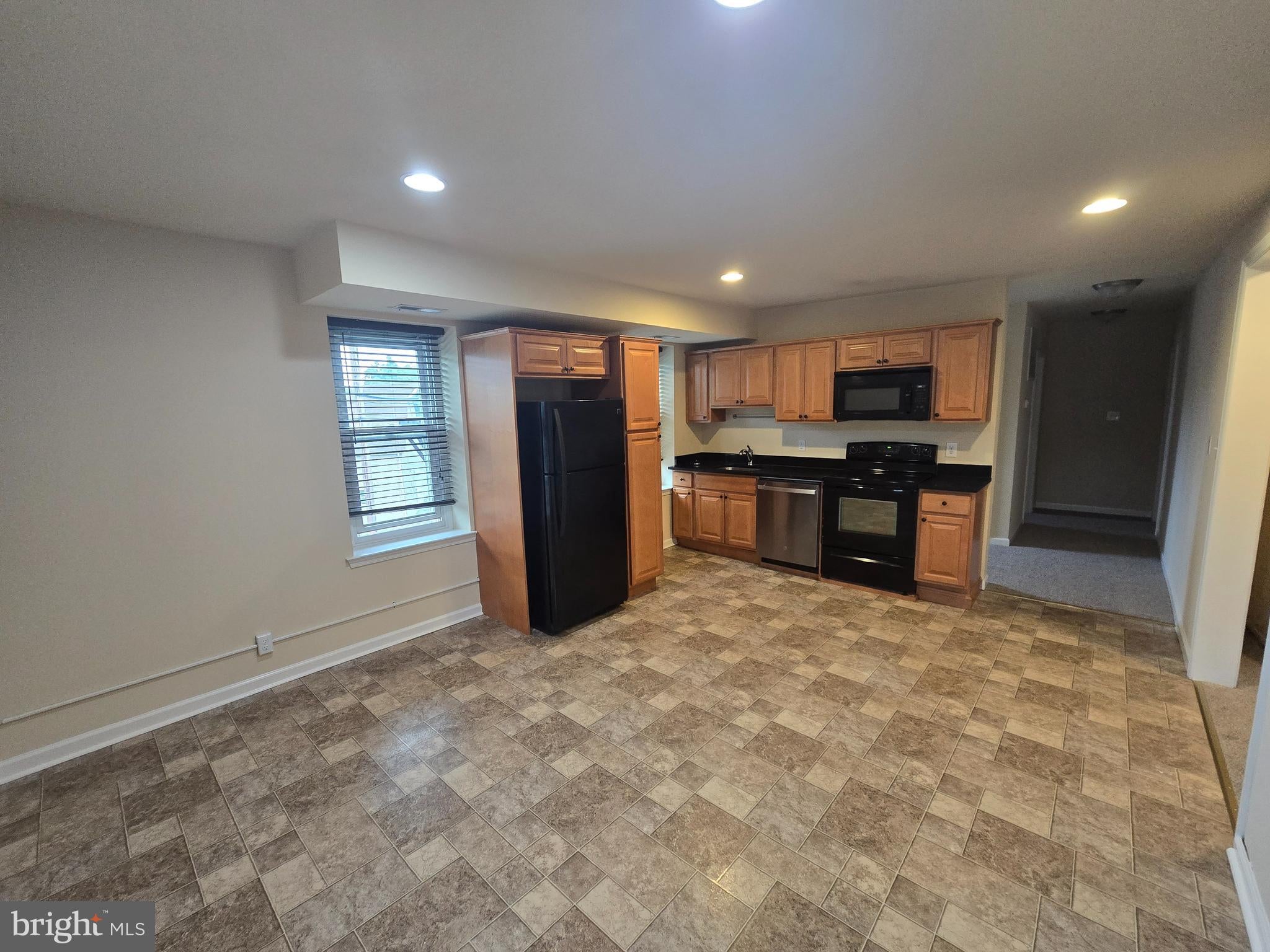 4894 OLD EASTON ROAD 2ND FLOOR UNIT