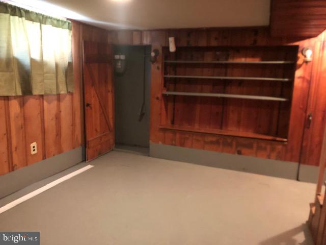 GOVANS - Residential Lease