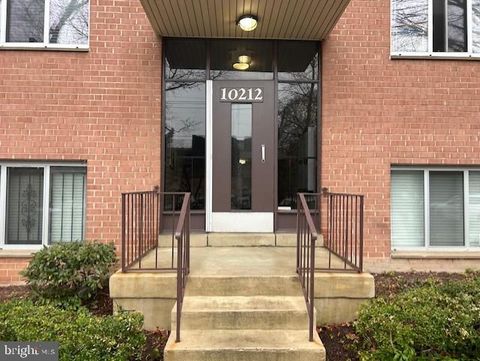 Photo of 10212 Rockville Pike #102, NORTH BETHESDA, MD 20852 (MLS # MDMC2220152)