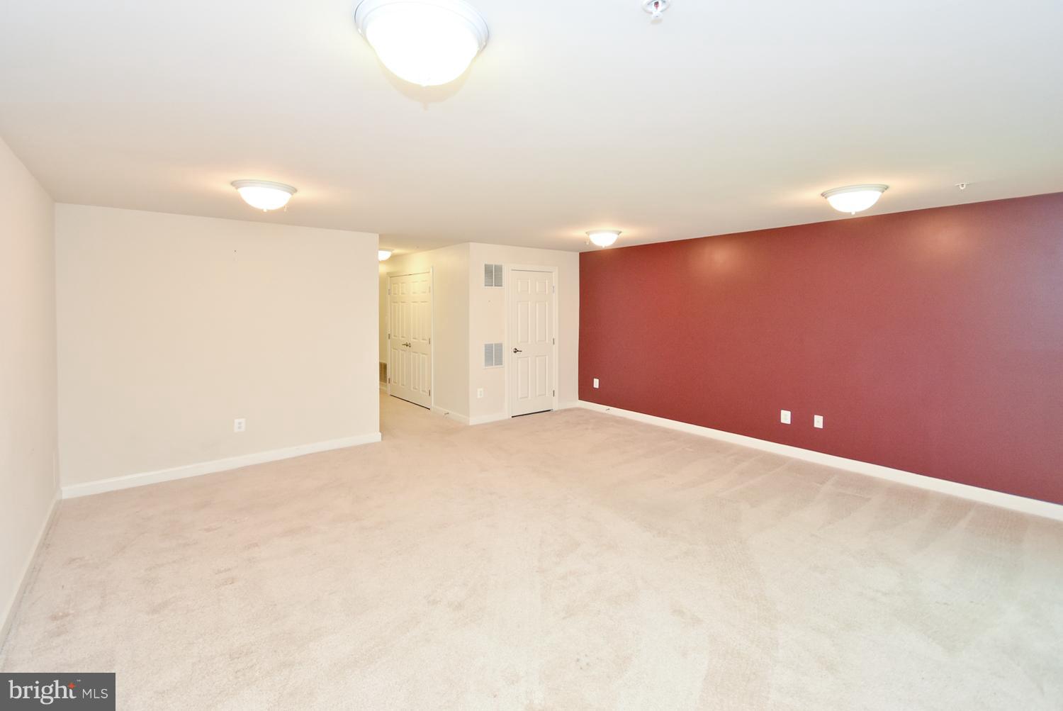 DORCHESTER WOODS - Residential