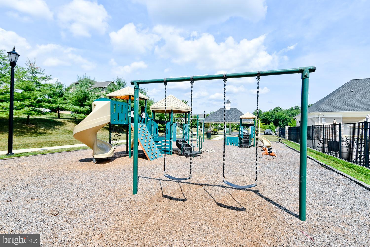 DORCHESTER WOODS - Residential