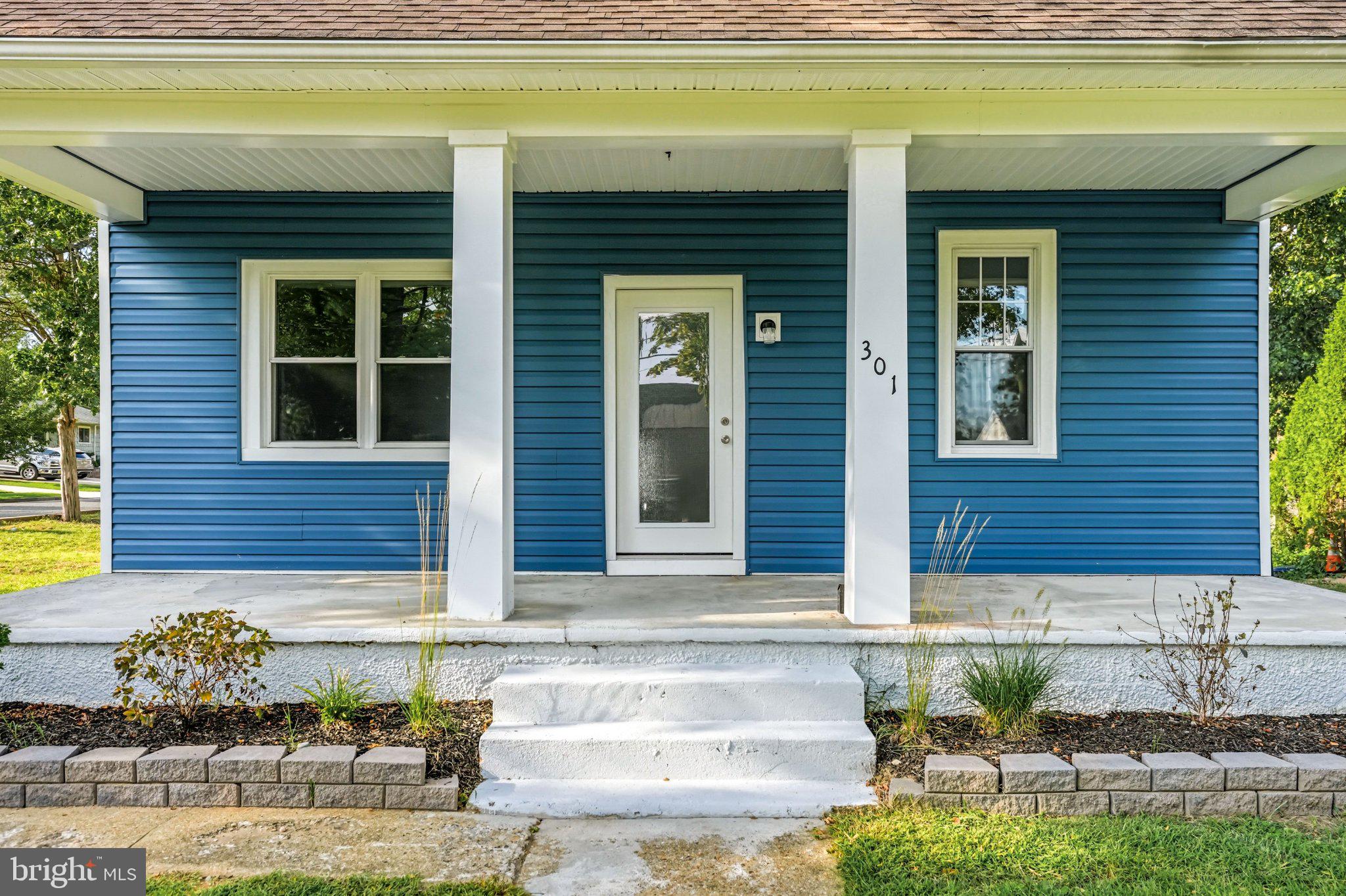 301 E MAPLE STREET