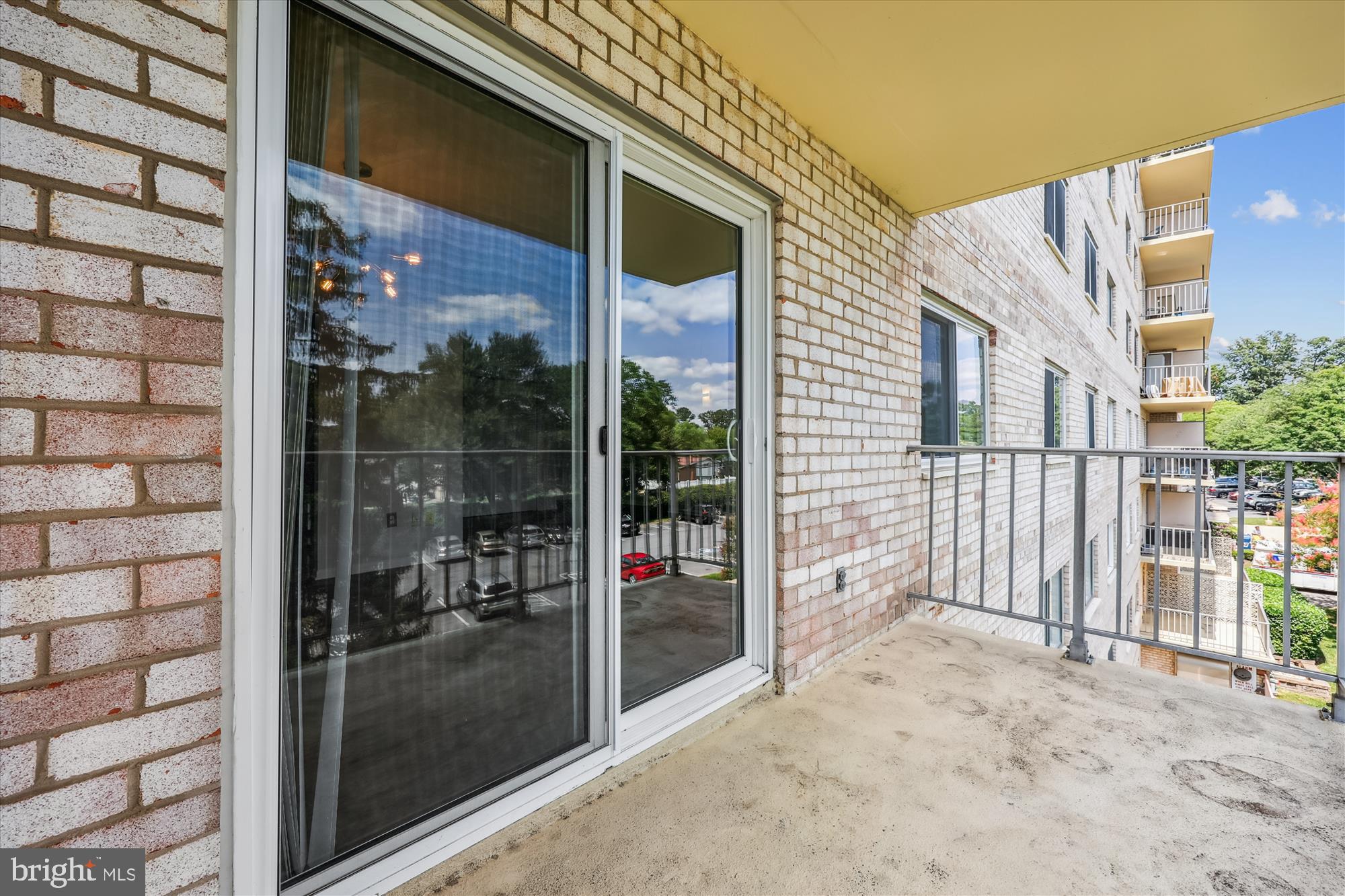 UNIVERSITY TOWERS CODM - Residential