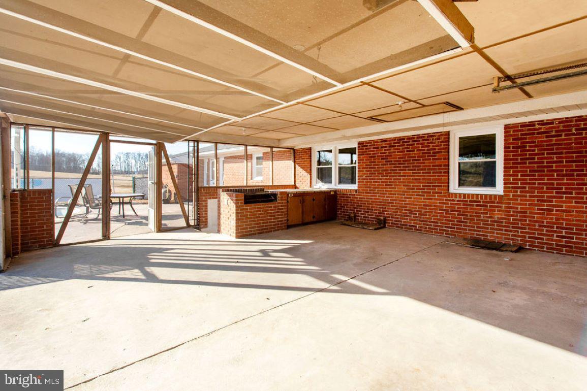 NONE, RURAL - Residential