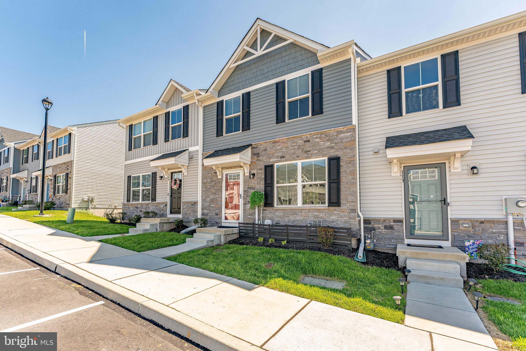 SANATOGA CROSSING - Residential