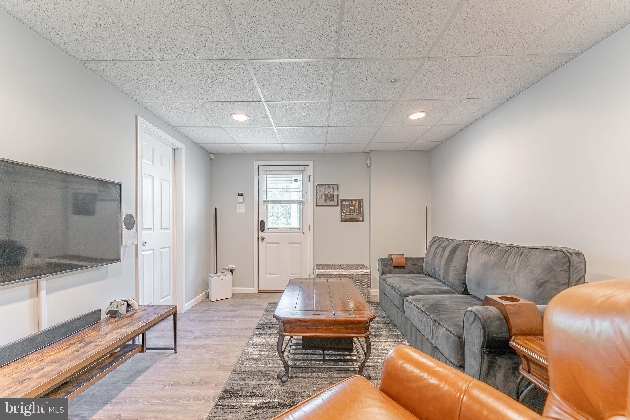 SANATOGA CROSSING - Residential