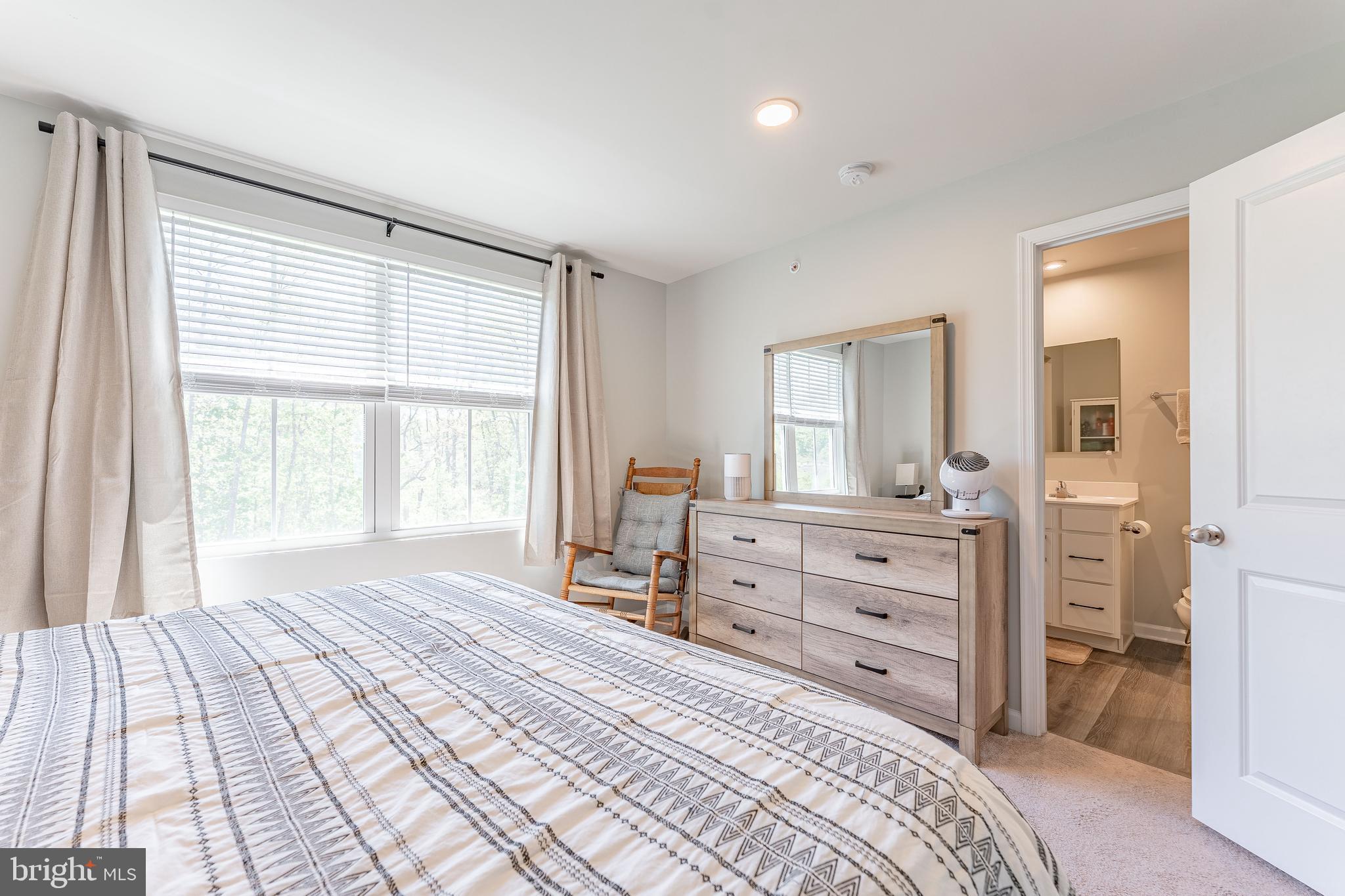 SANATOGA CROSSING - Residential