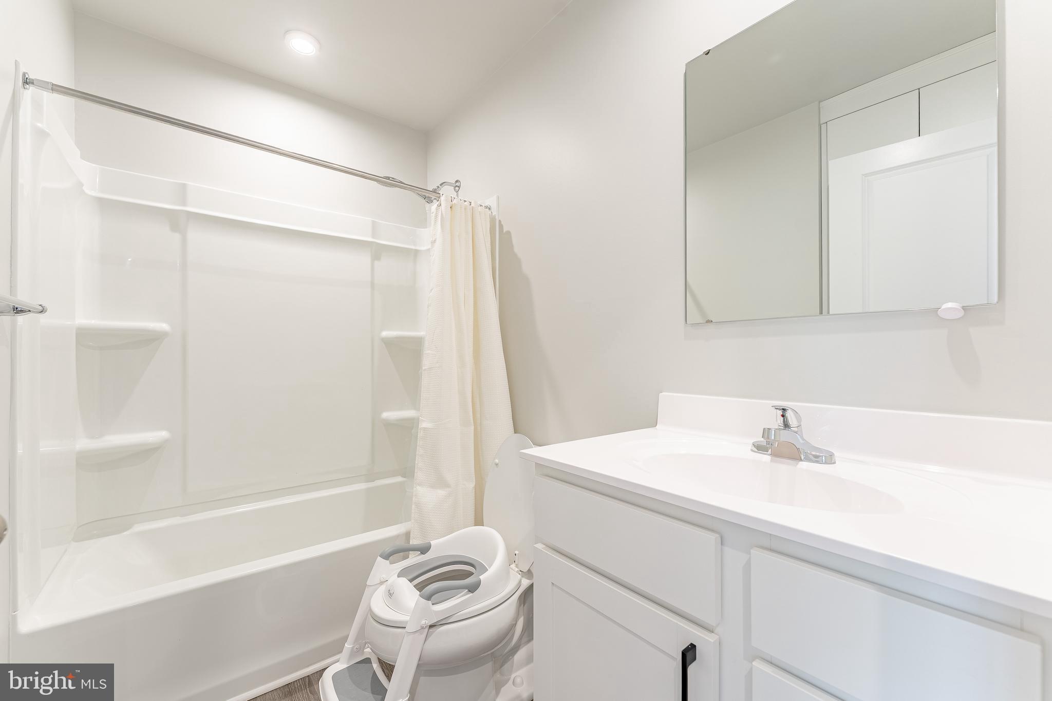 SANATOGA CROSSING - Residential