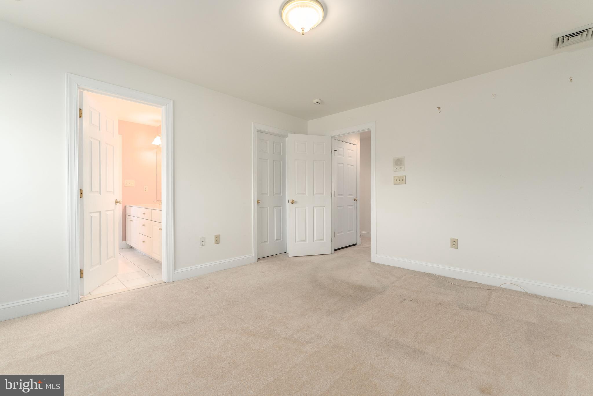 RED LION - Residential