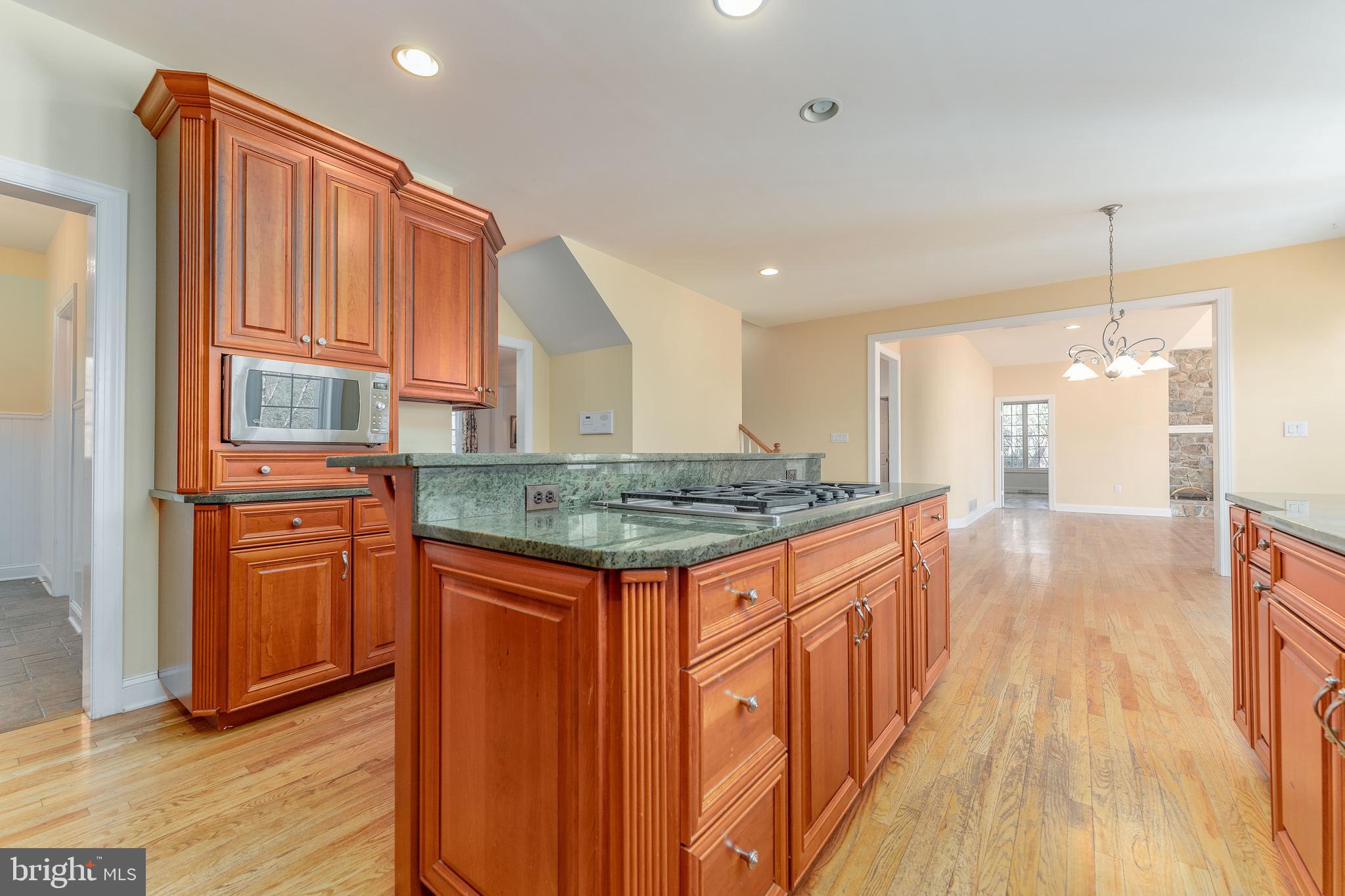 RED LION - Residential