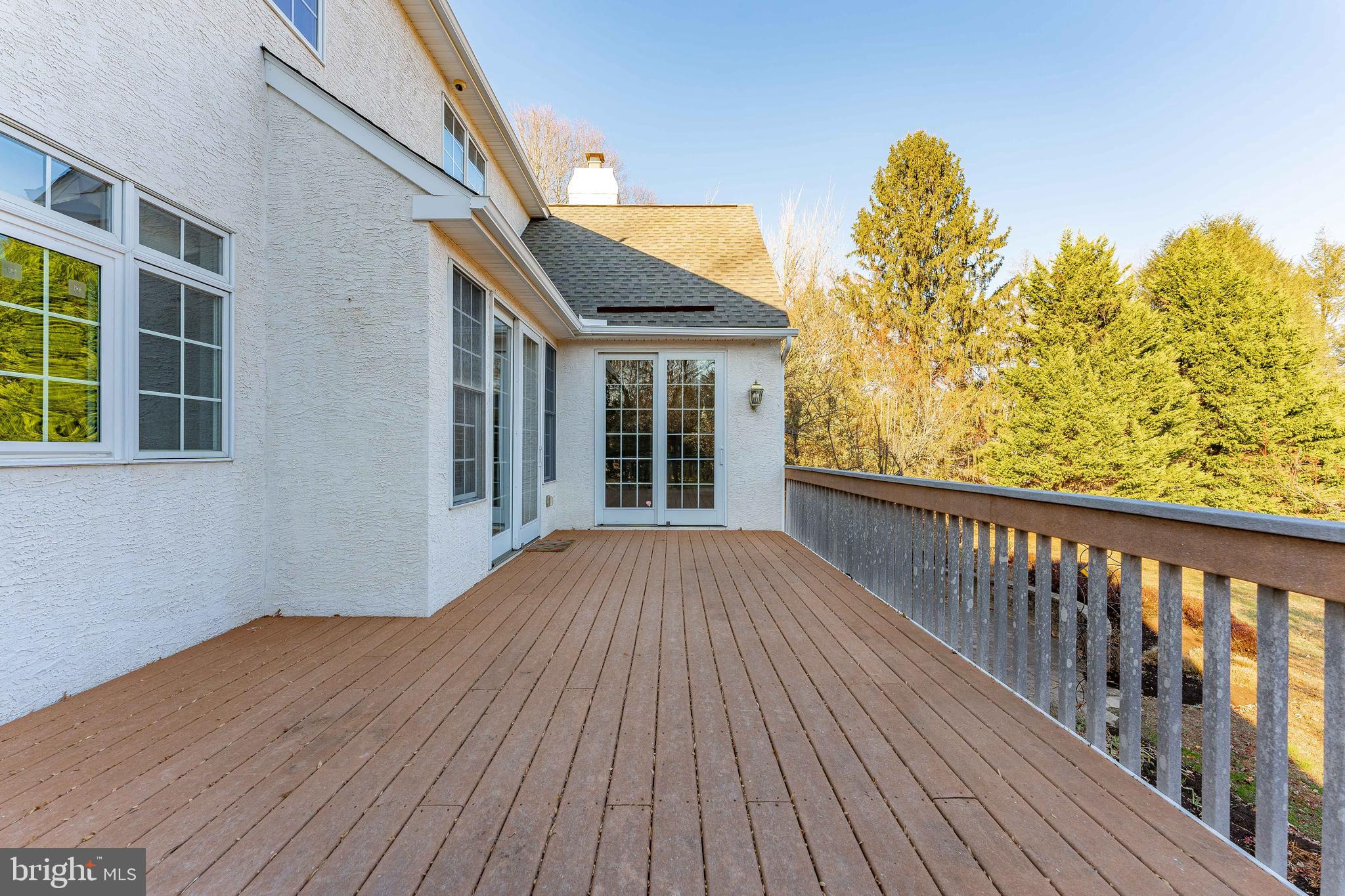 RED LION - Residential