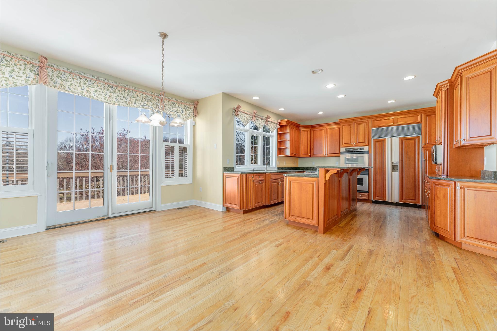 RED LION - Residential