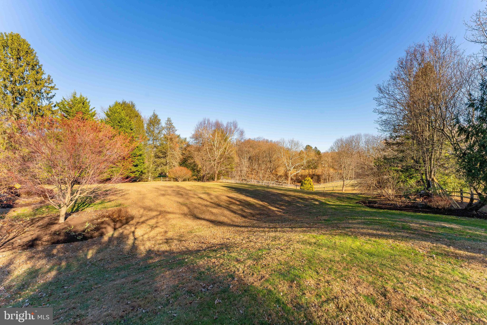 RED LION - Residential