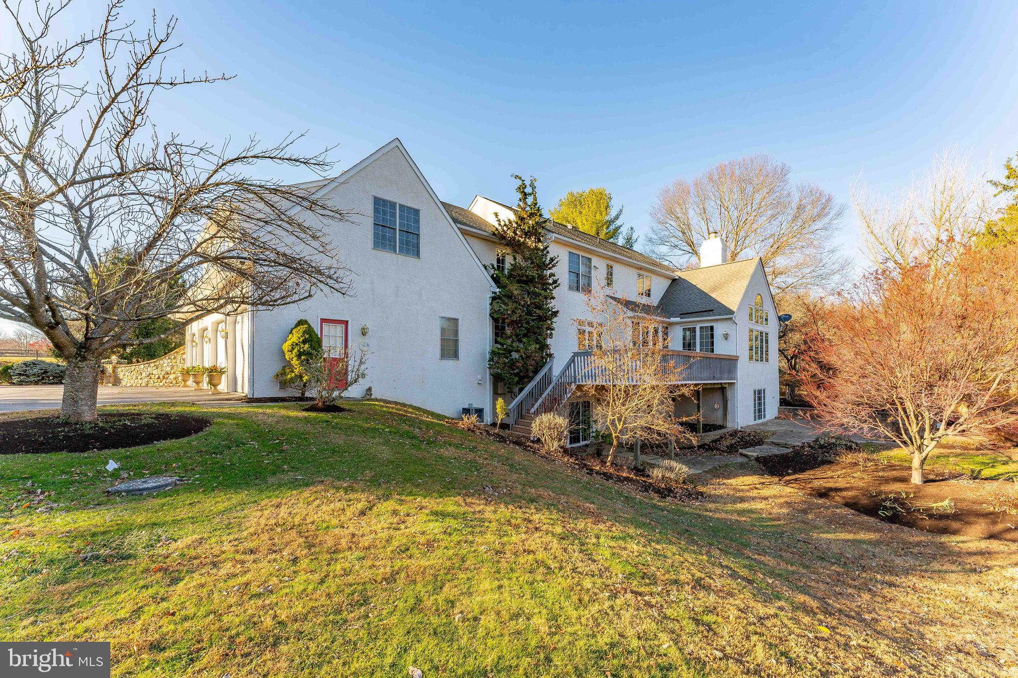 RED LION - Residential