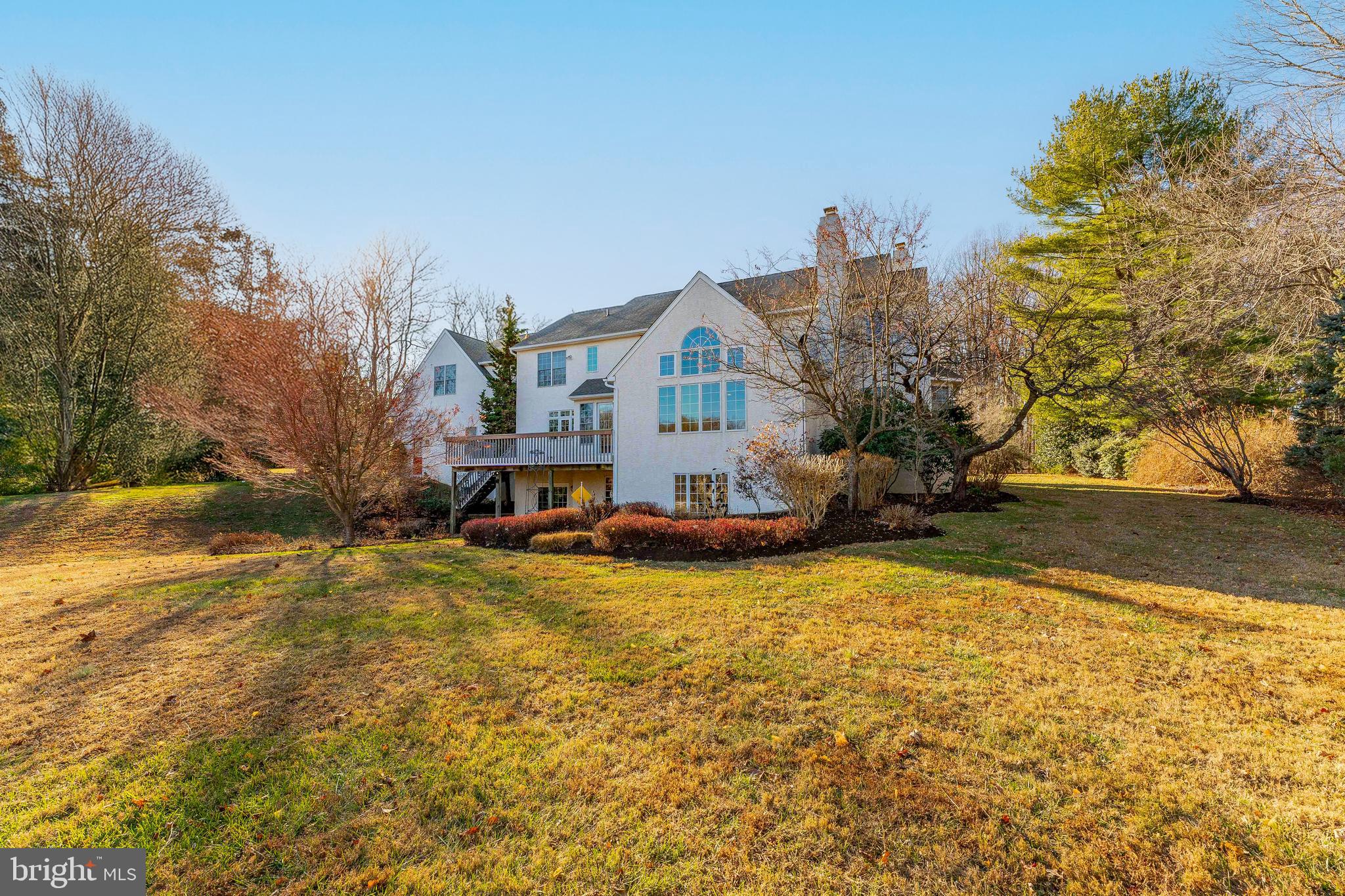 RED LION - Residential