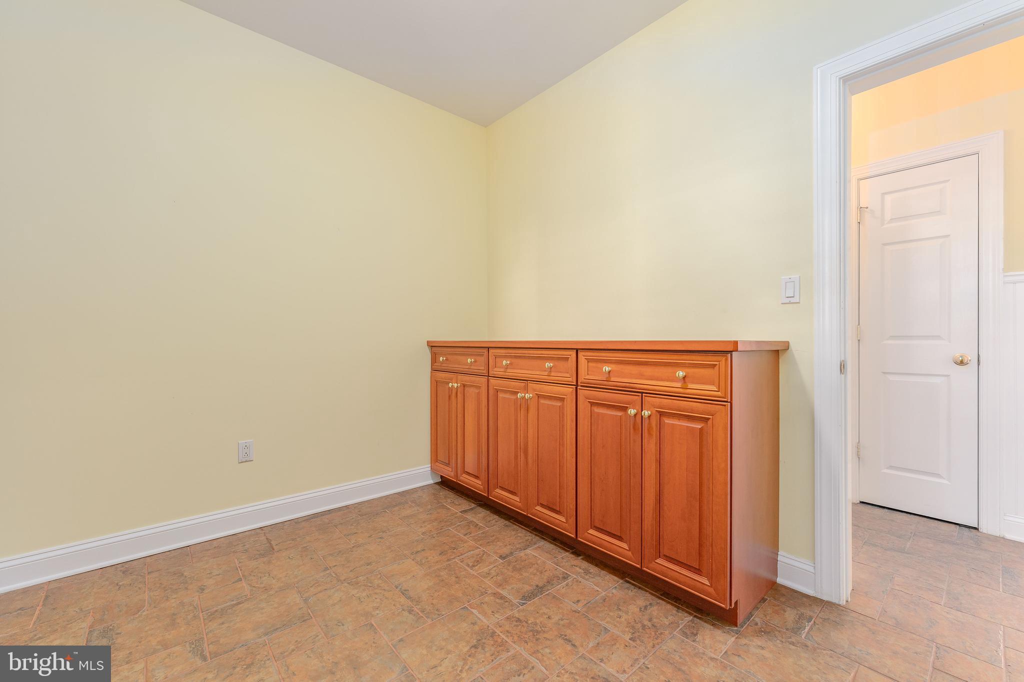 RED LION - Residential