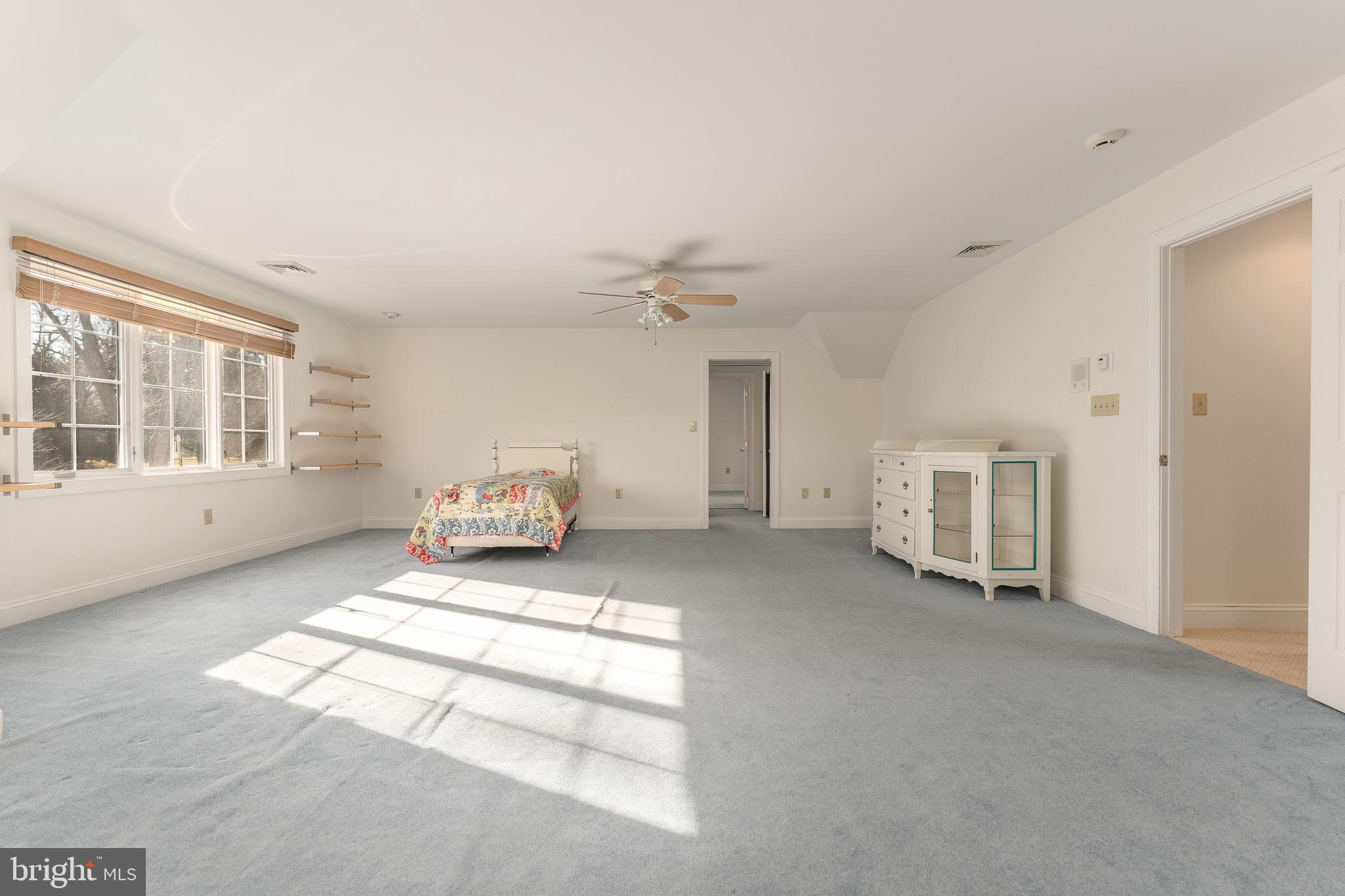 RED LION - Residential