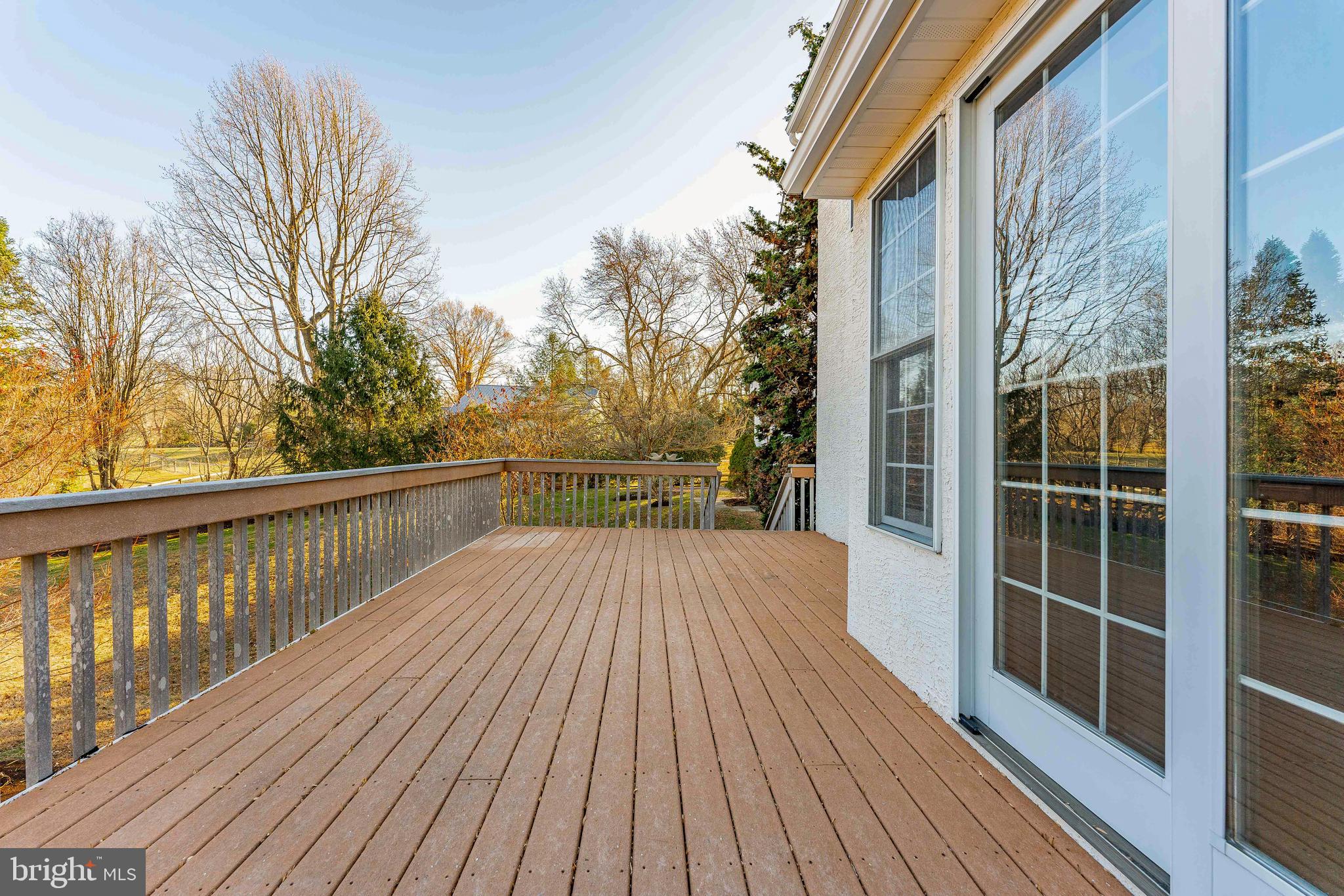 RED LION - Residential