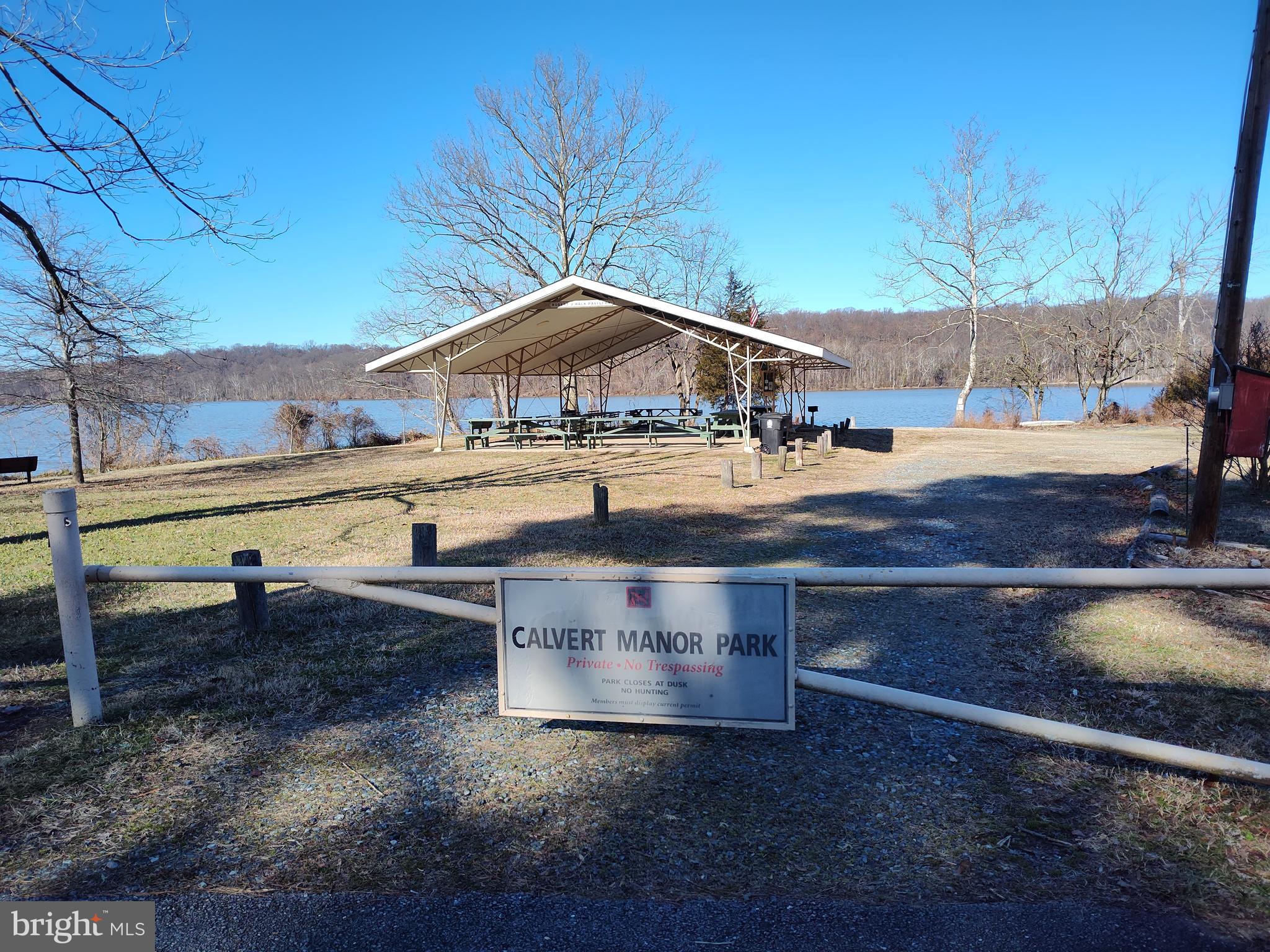 CALVERT MANOR - Land