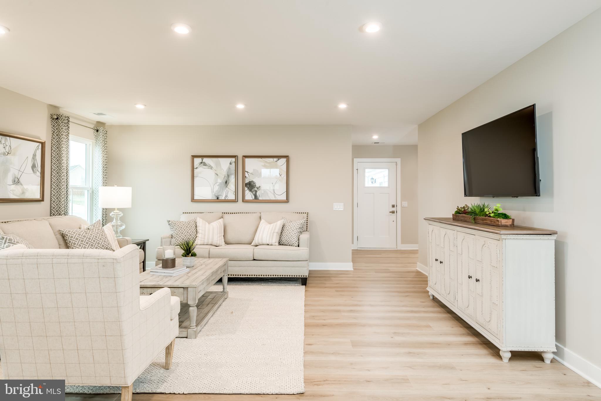 CARDINAL POINTE - Residential