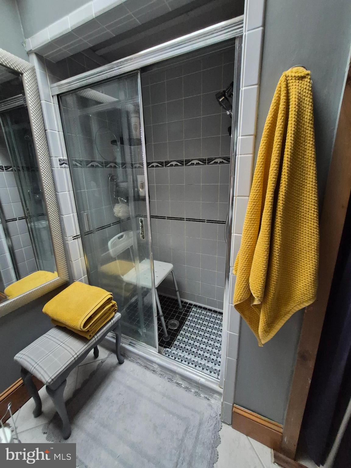 COOL SPRING - Residential