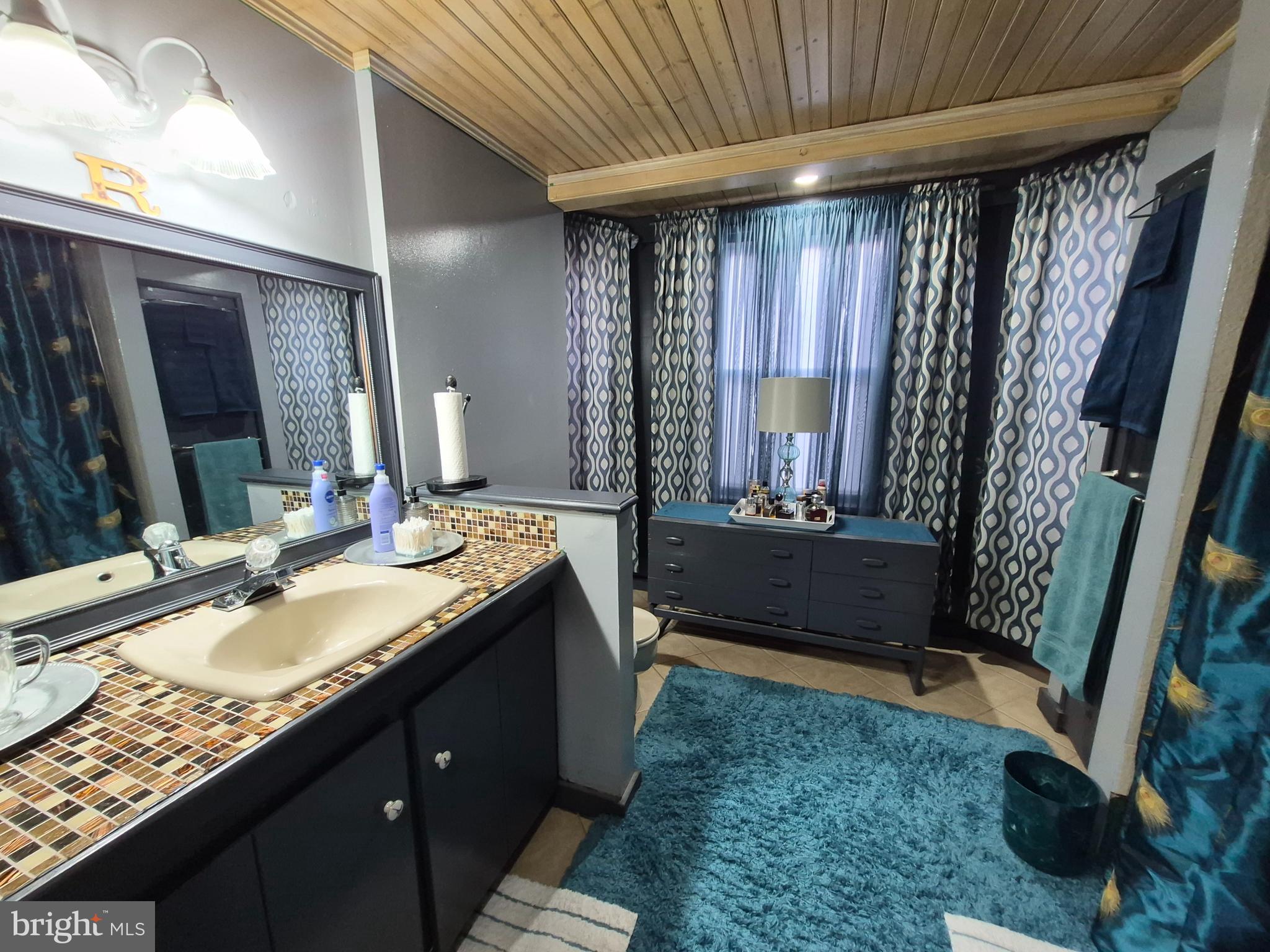 COOL SPRING - Residential